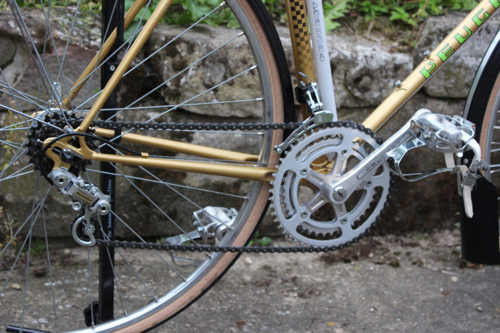 Vélo Vintage Peugeot Randonneuse En Acier - 700c - Occasion, état Fonctionnel Parfait
