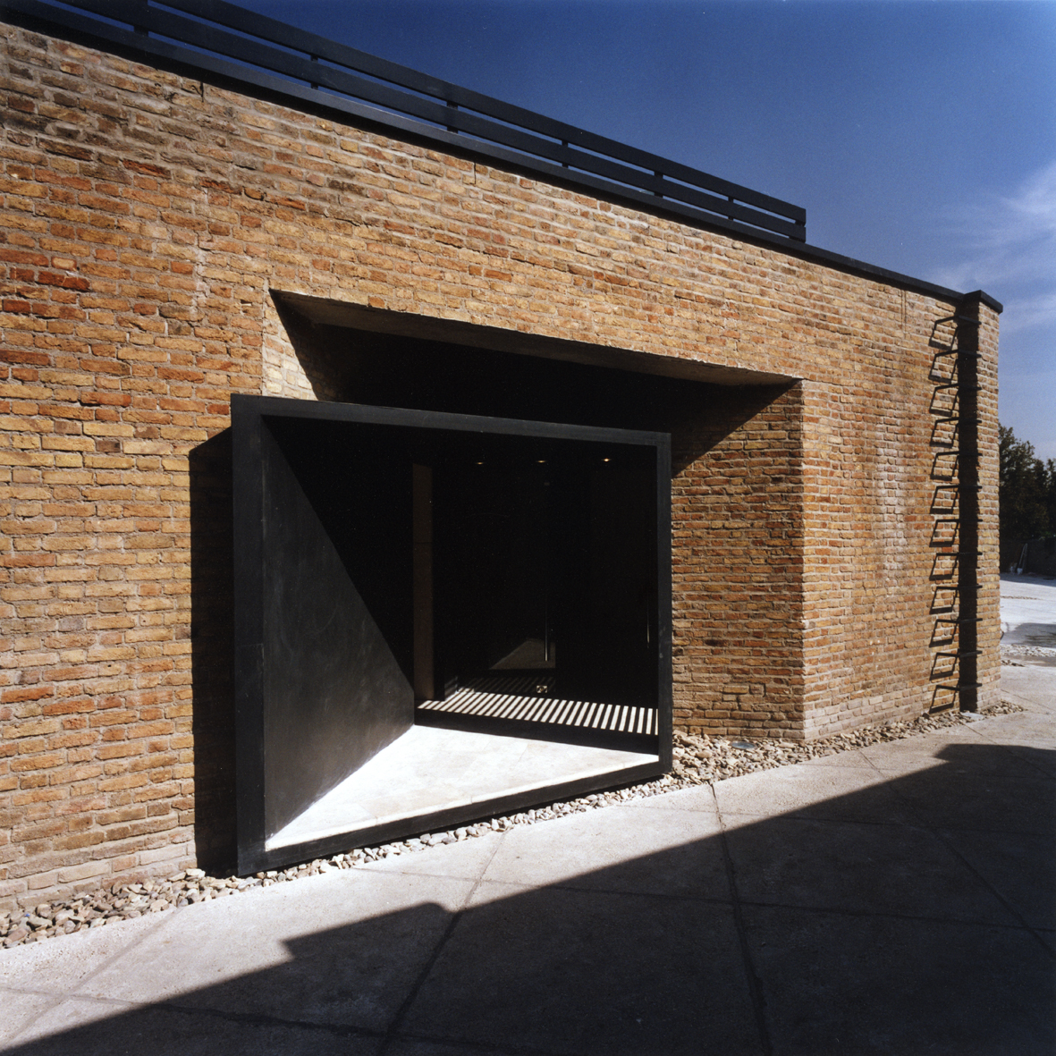 Furniture Showroom & Warehouse Tehran Projects