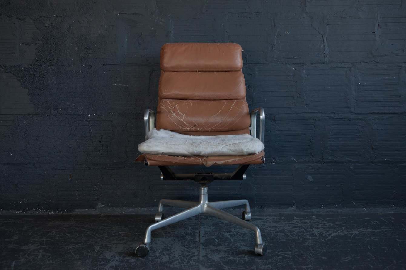 Eames Soft Pad Executive Chair AR Leaman
