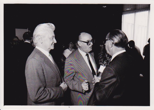 Office Party. Multidimensional Spectrum of Voices. - Lorenzo Sandoval