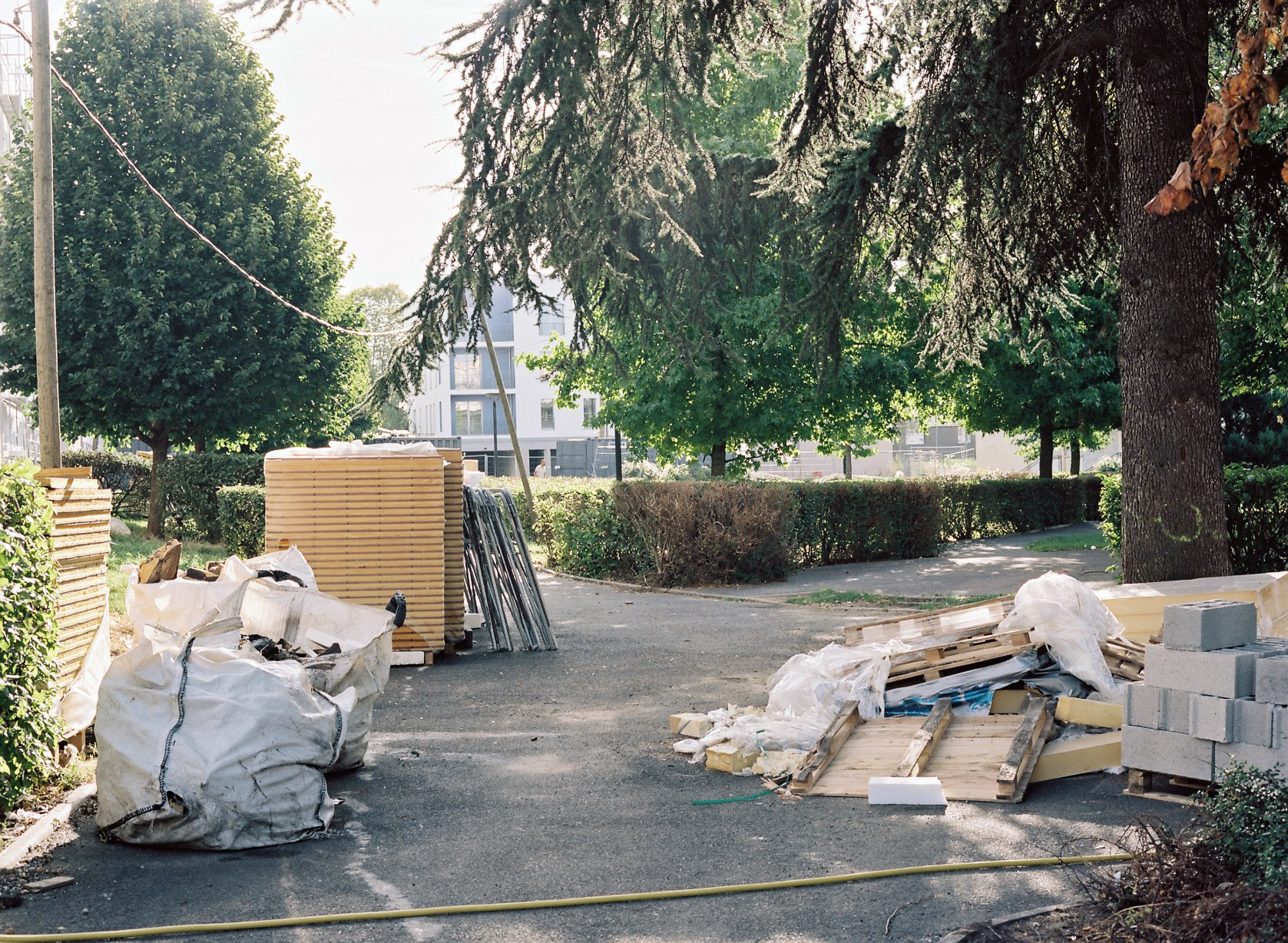Les Carreaux, VilliersleBel Habité(e)(s)