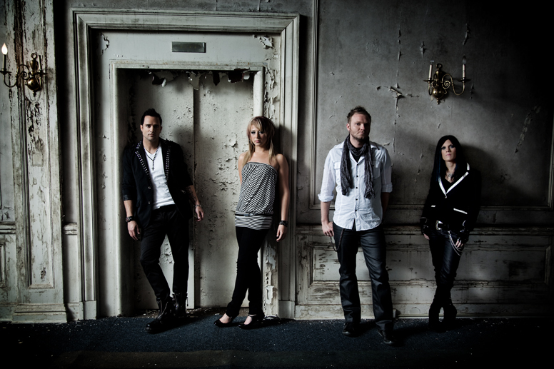 SKILLET / AWAKE obriski