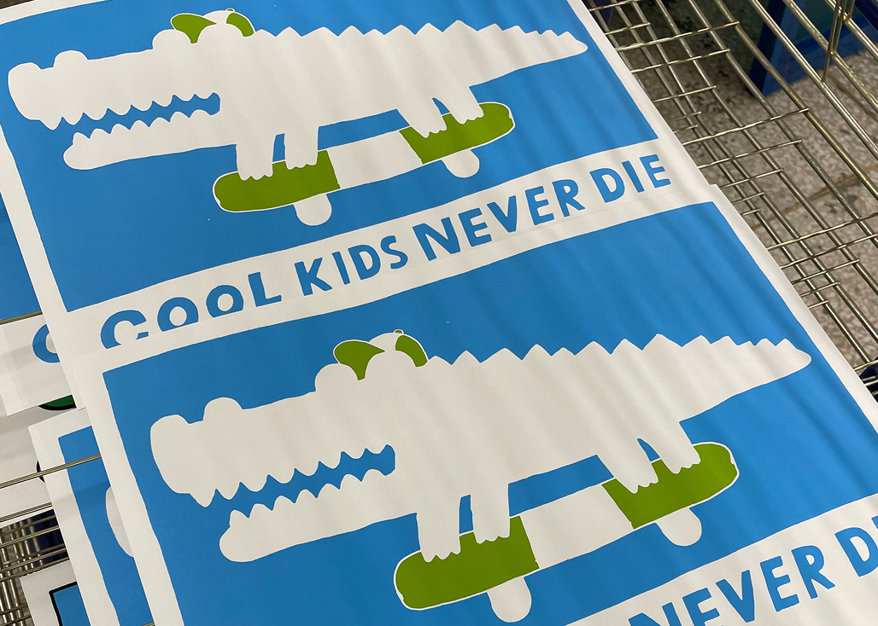 Cool kids never die - ?????????