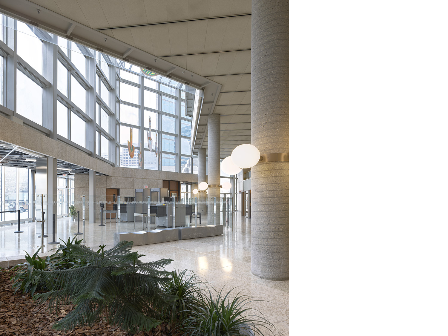 Manitoba Law Courts 1x1 architecture