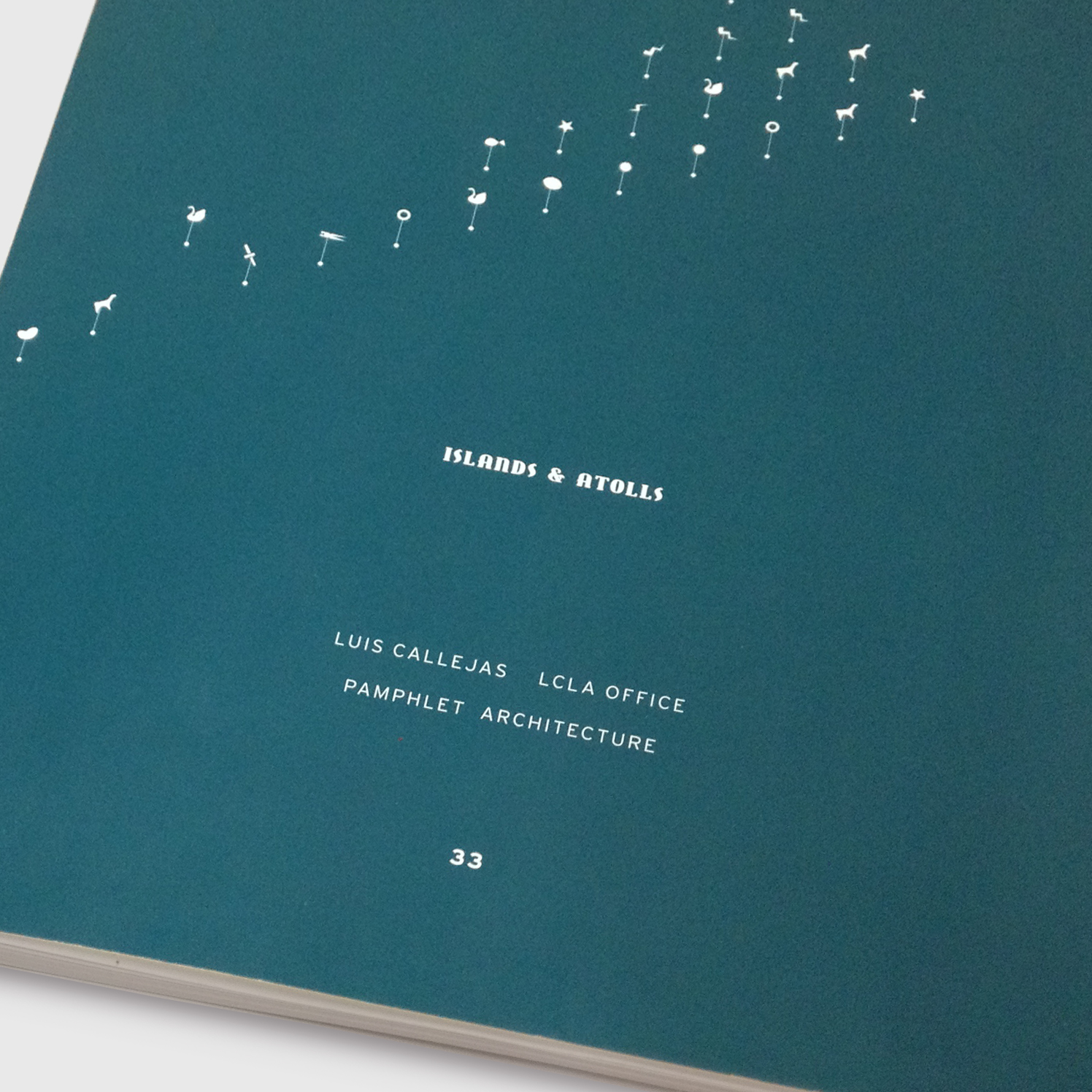 BOOK / Pamphlet Architecture 33 ○ ✪ - LCLA office