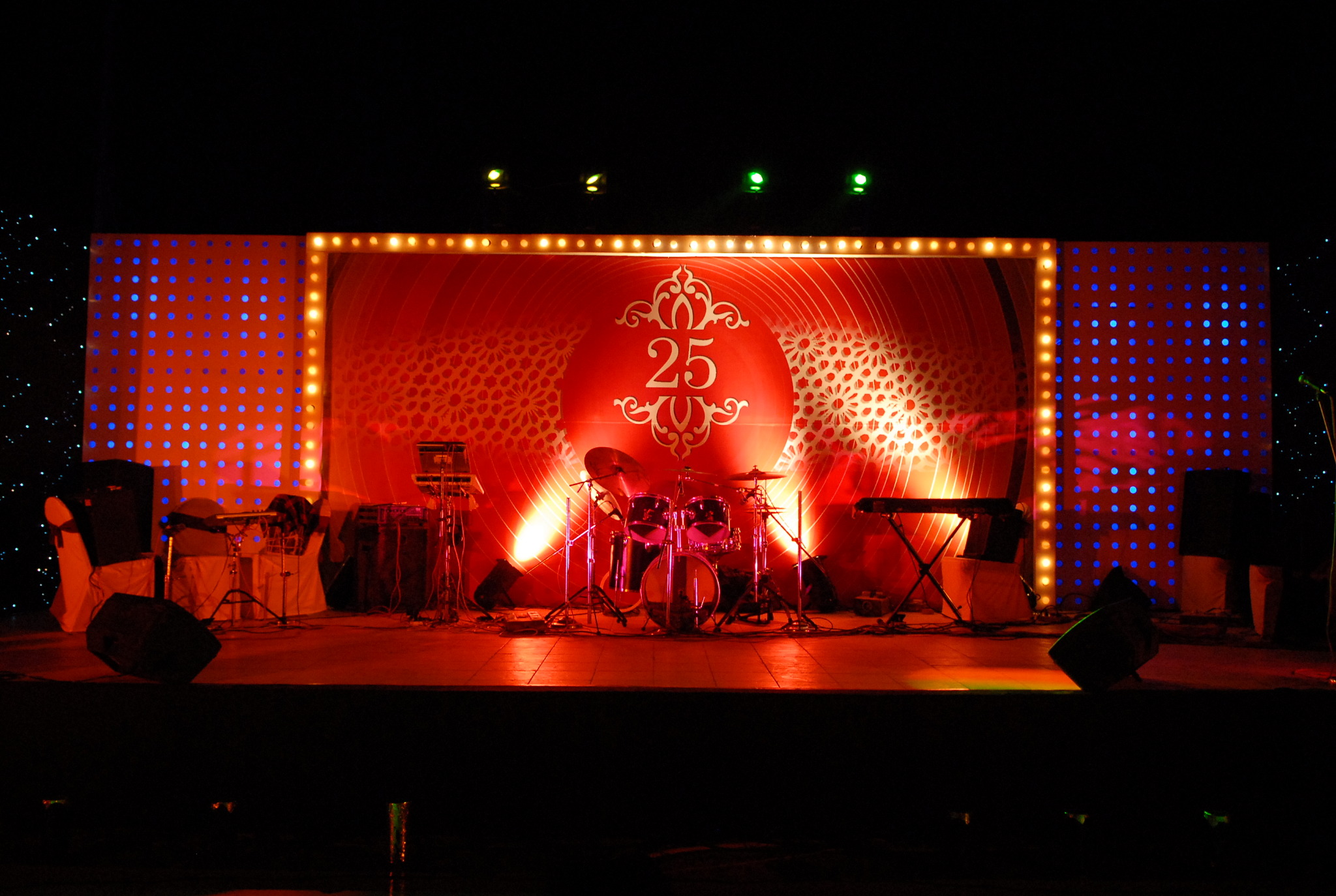Stage And Space Design For 25th Marriage Anniversary Freeunfreeme