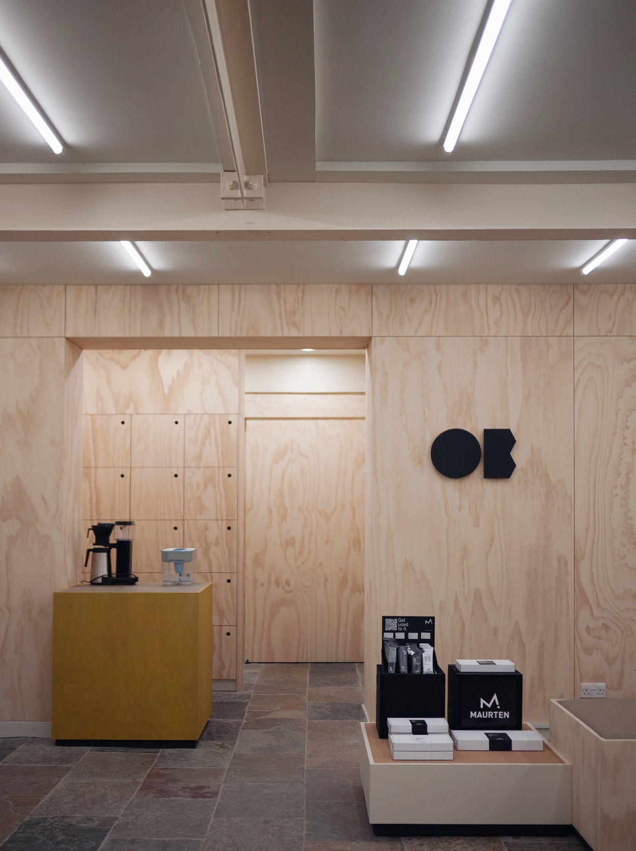 OUT & BACK STORE - polka