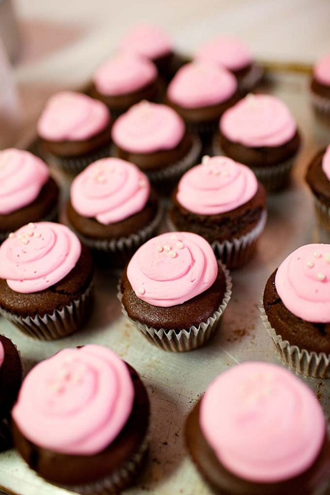 OTHER YUMMY TREATS cakes by kristin