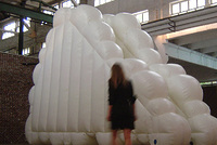 Inflatable smoke - Guy Overfelt