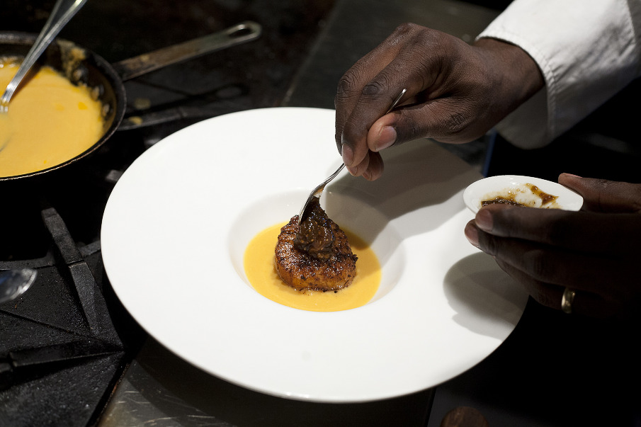 Pan Seared Scallop Fennel Seed Tomato Jam Sylva Senat Modern