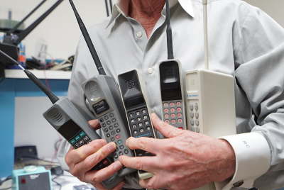 INVENTOR OF THE FIRST CELL PHONE - www.xavieraaronson.com
