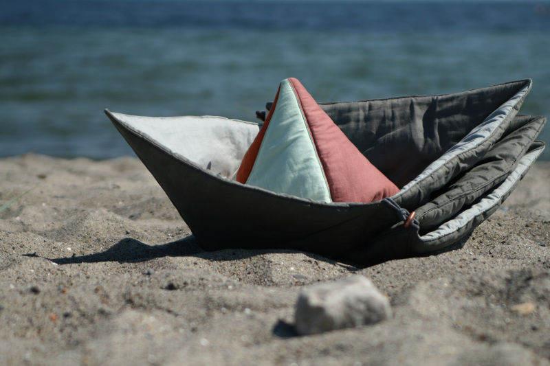 / PLAYFOLDSHIP folding blanket FABELAB