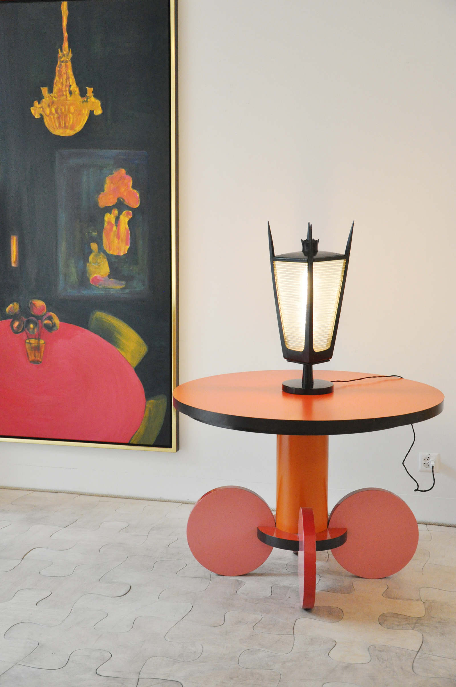 angela weber möbel and table